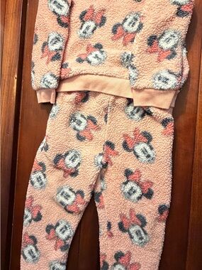 Garanimals Pink Minnie Mouse Sherpa Pajama Set